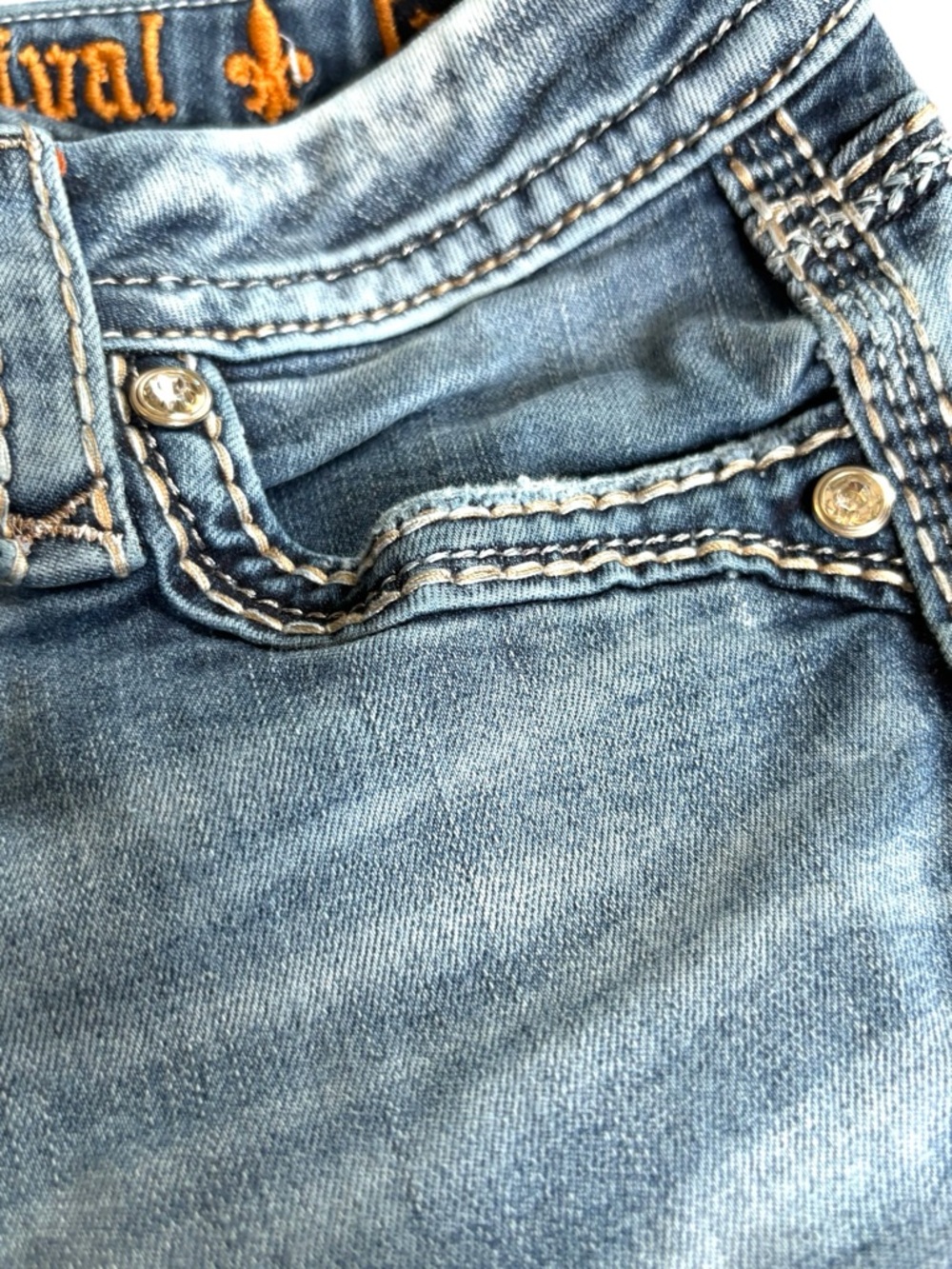 SOLD OUT - Picture 4 of 14